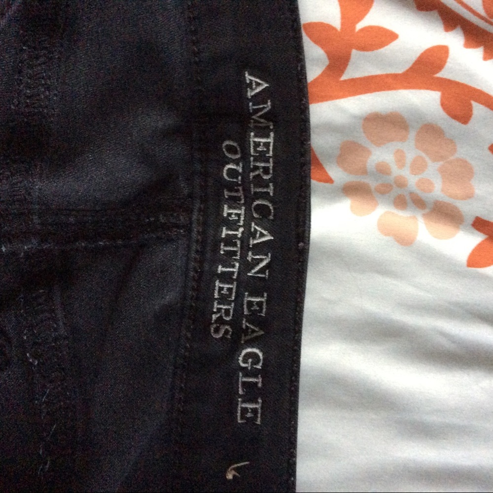 Black American Eagle Hi-Rise Jeggings: Size 4 - Picture 7 of 8
